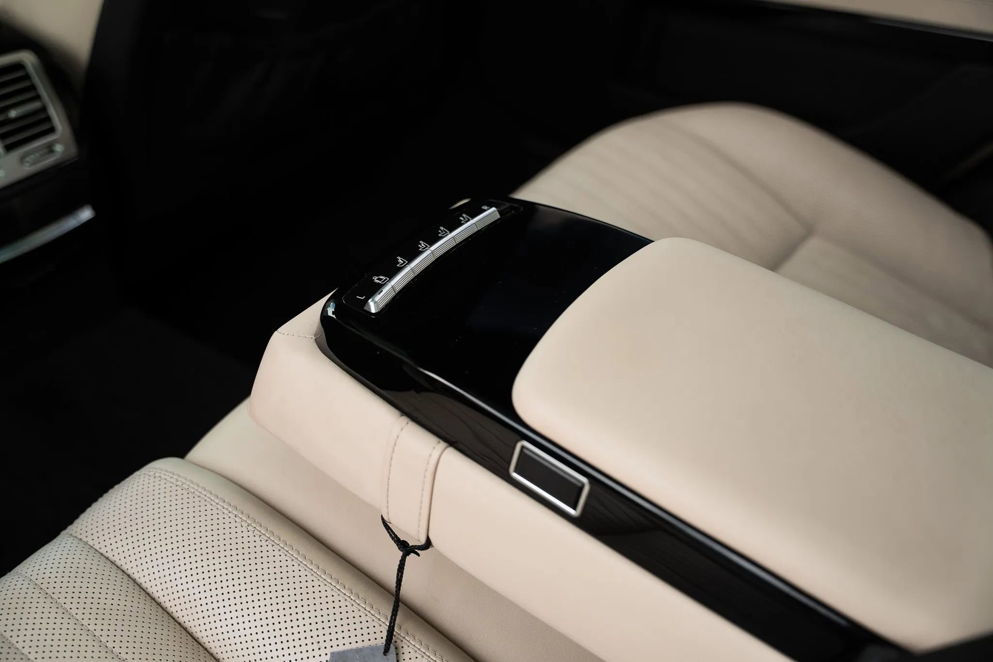 Used 2007 Mercedes-Benz S 600 image 21