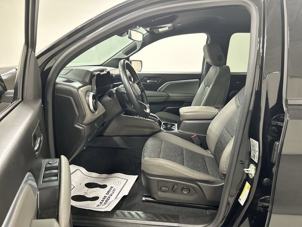 Certified 2024 Chevrolet Colorado ZR2 w/ Technology Package AWD/4WD image 9