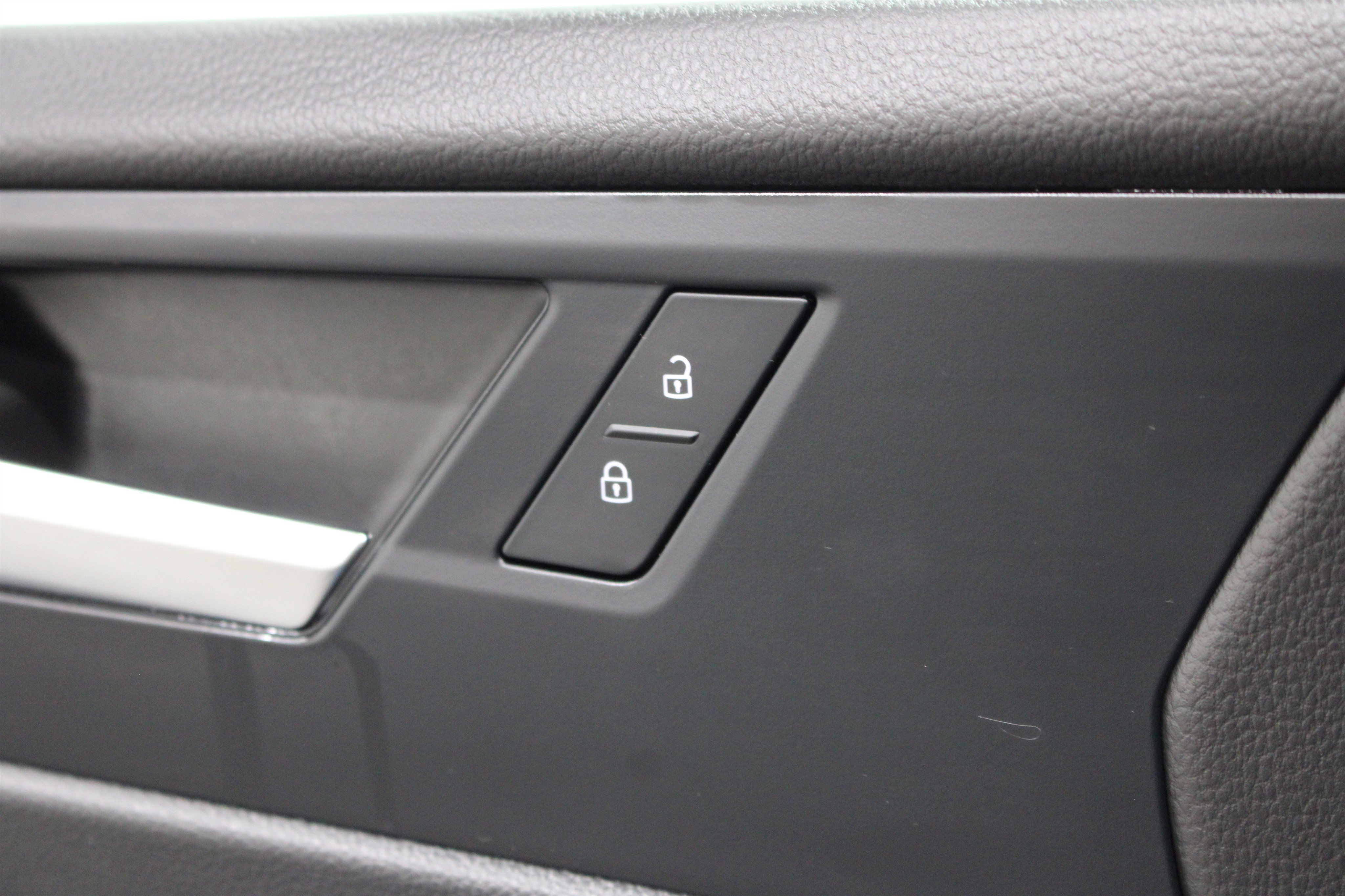 Used 2025 Volkswagen Jetta Sport FWD image 8
