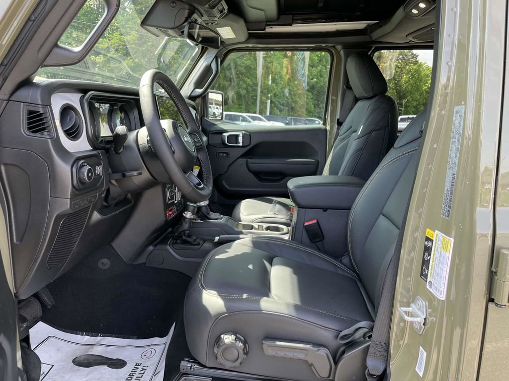 New 2025 Jeep Wrangler Unlimited Sport image 24