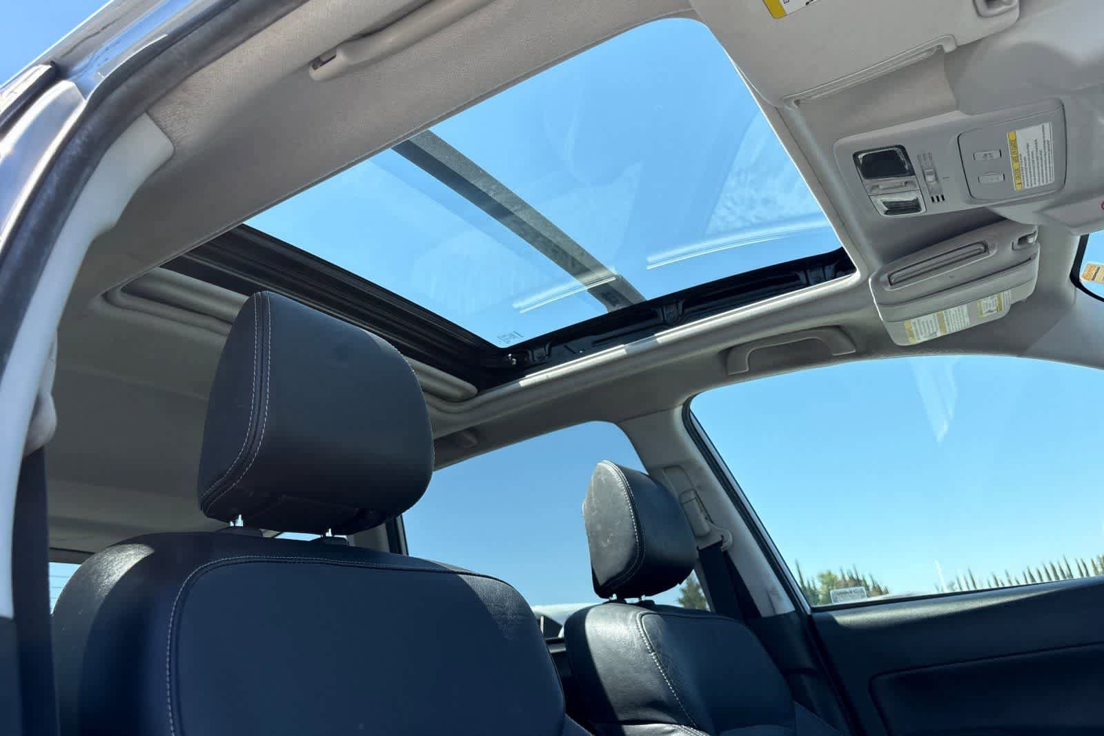 Used 2015 Subaru Forester 2.0XT Touring w/ Eyesight & Navigation System AWD/4WD image 19