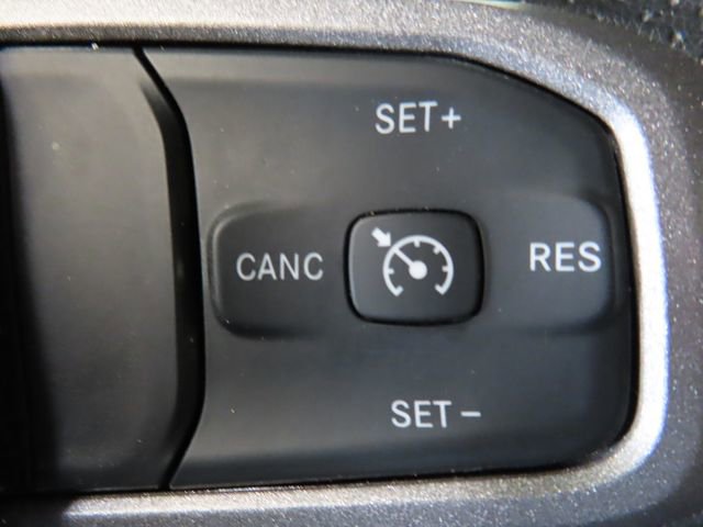 Used 2024 RAM 3500 Tradesman w/ Chrome Appearance Group image 19