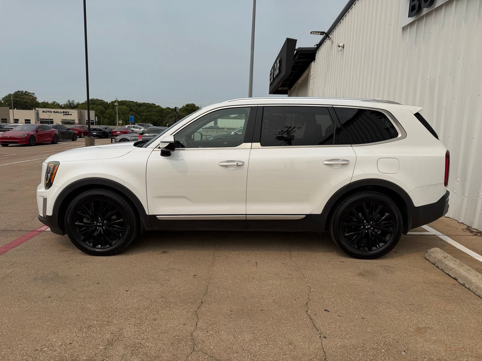 Used 2020 Kia Telluride SX FWD image 3