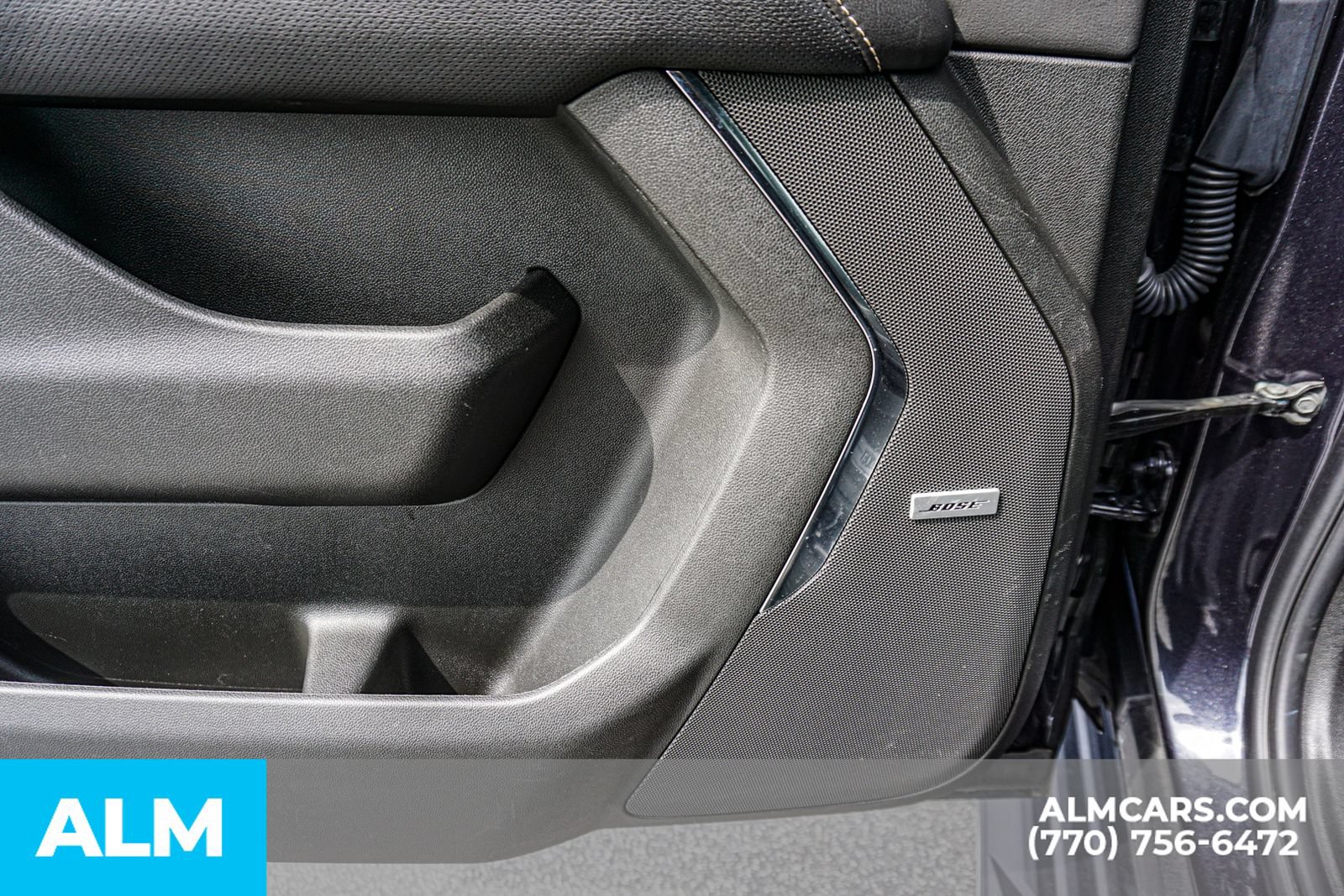 Used 2025 Chevrolet Suburban Premier AWD/4WD image 59