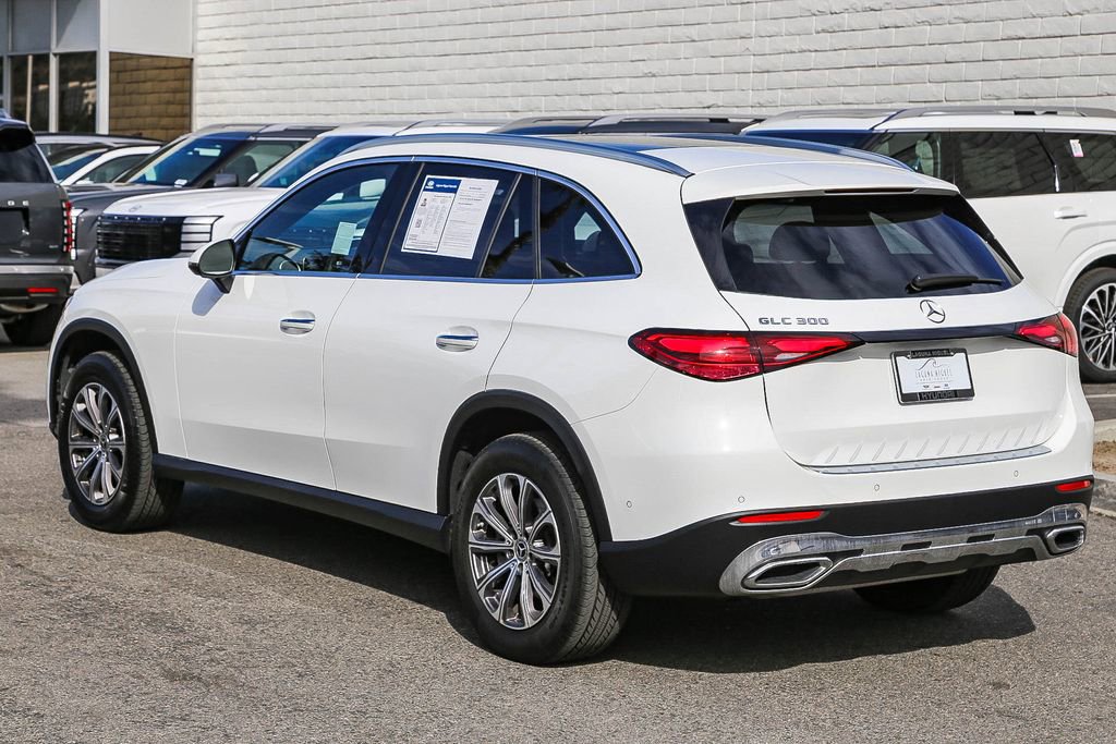 Used 2023 Mercedes-Benz GLC 300 image 6