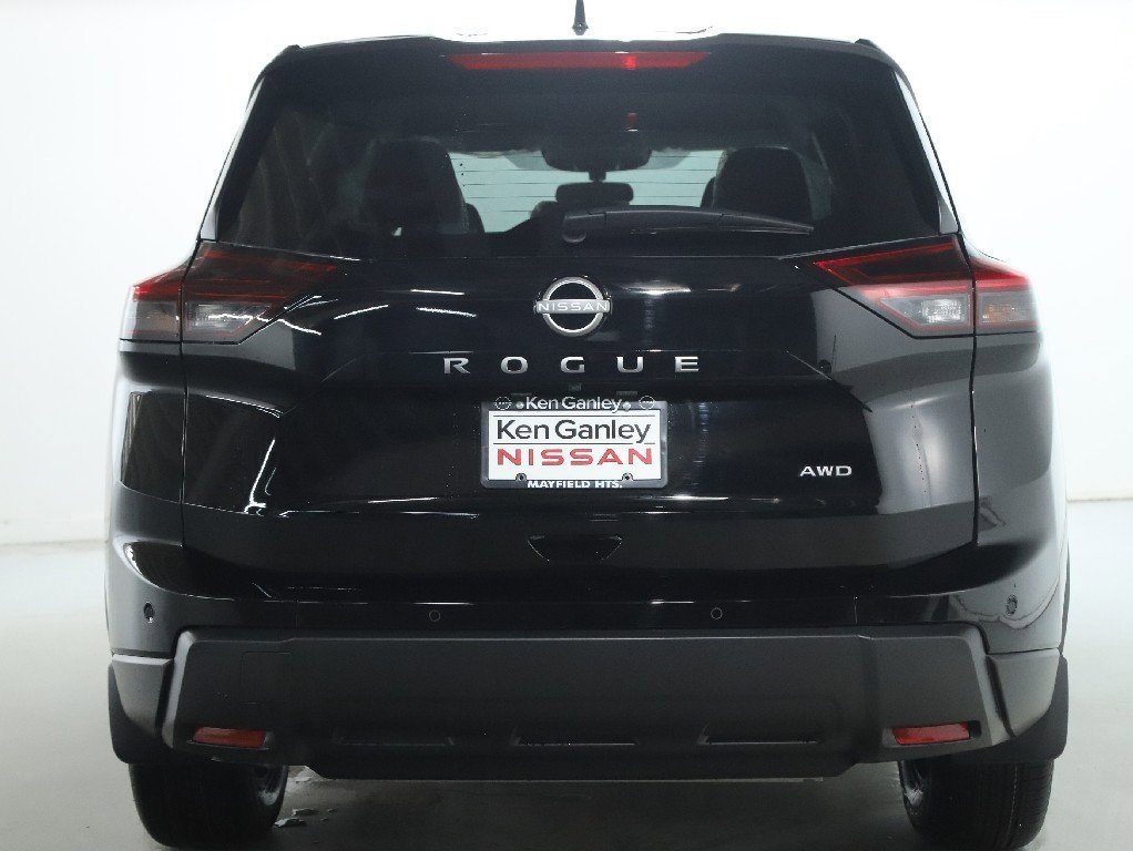 Certified 2026 Nissan Rogue SV image 41