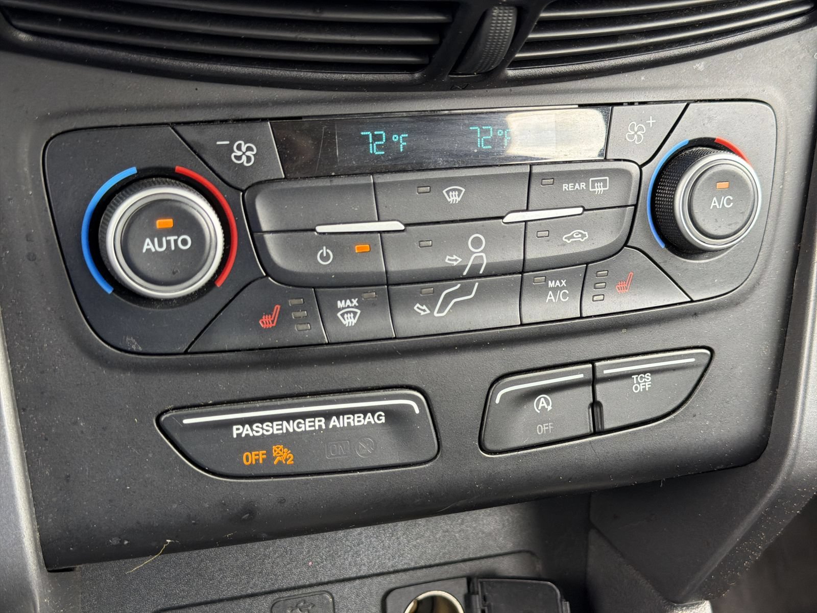 Used 2019 Ford Escape SEL FWD image 25