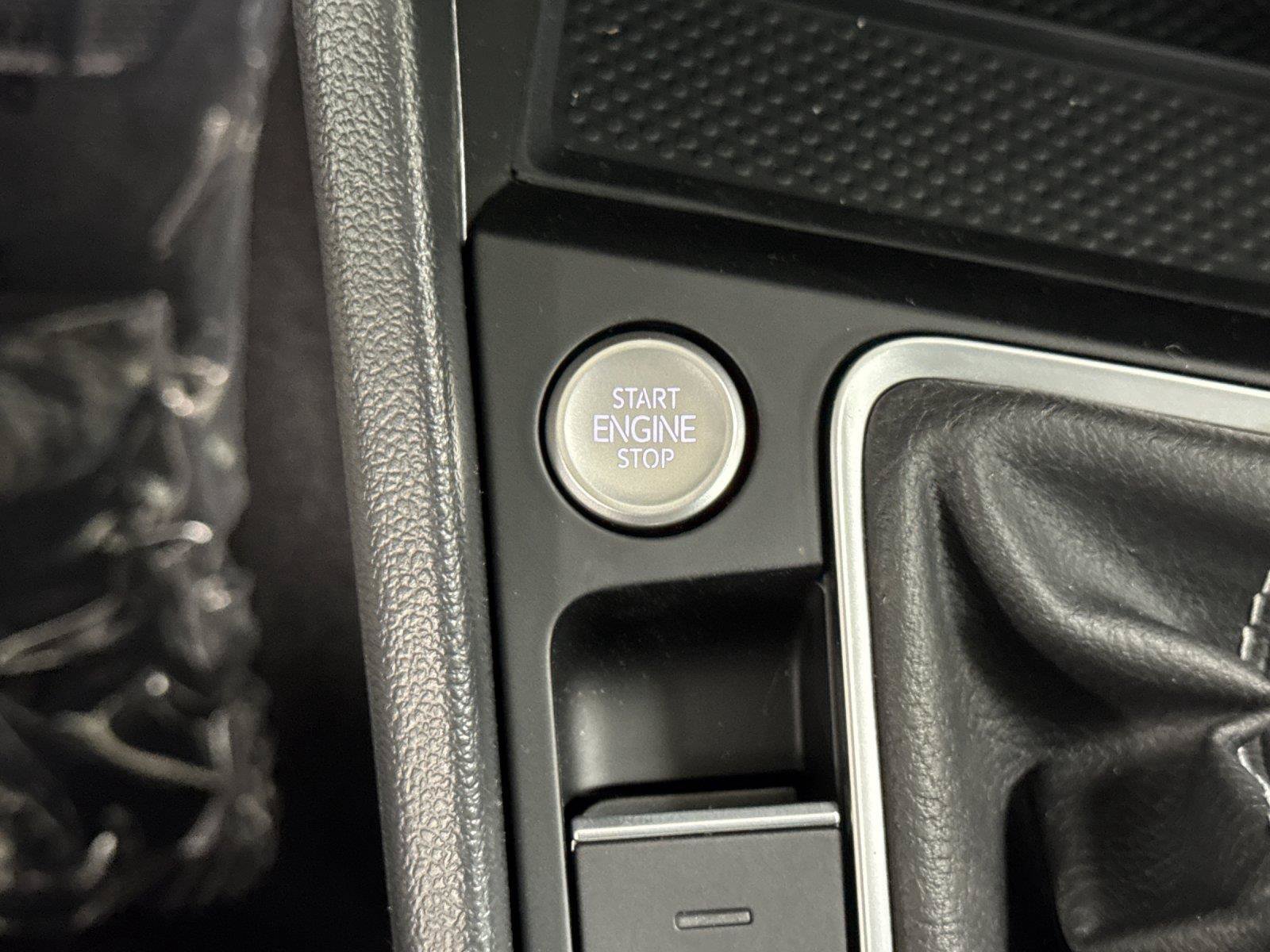 New 2026 Volkswagen Jetta SE FWD image 20