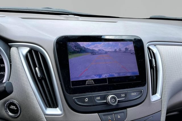 Used 2023 Chevrolet Malibu LS FWD image 11