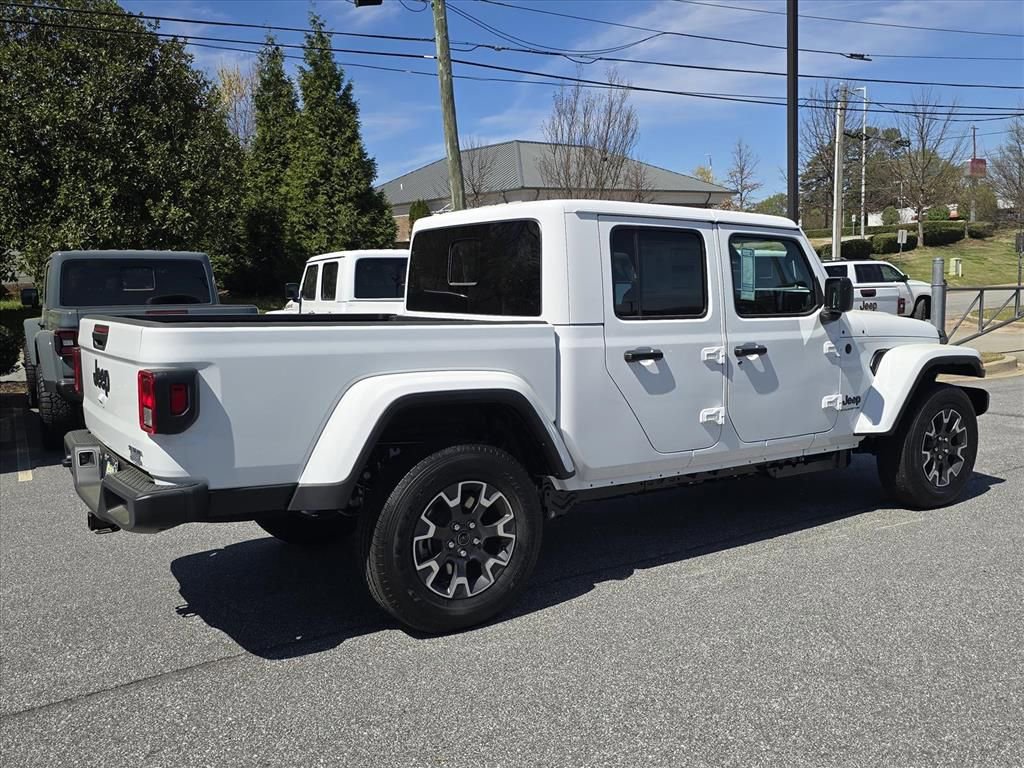 New 2026 Jeep Gladiator Sport image 3