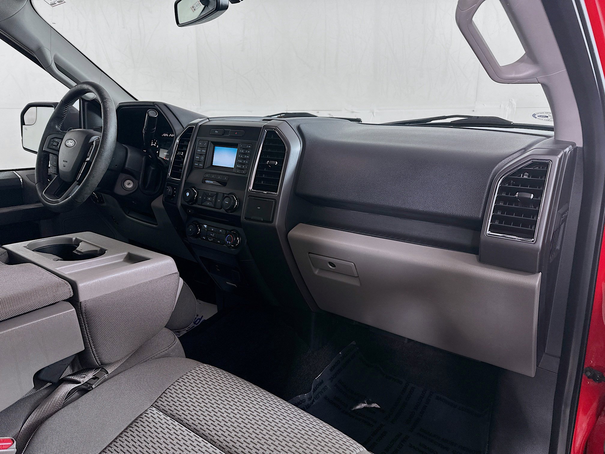 Used 2016 Ford F150 XLT w/ Equipment Group 301A Mid image 26