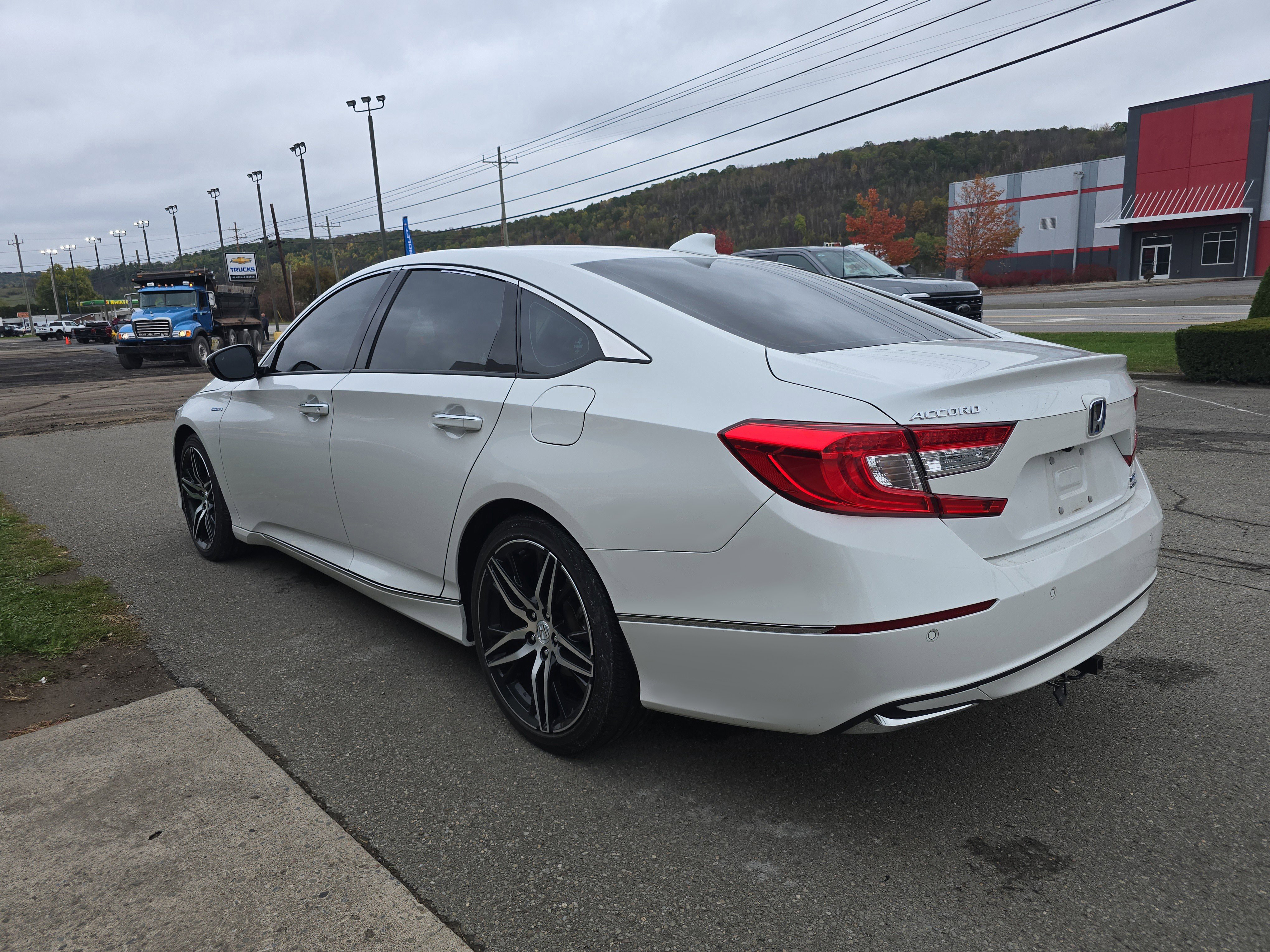 Used 2021 Honda Accord Touring image 6