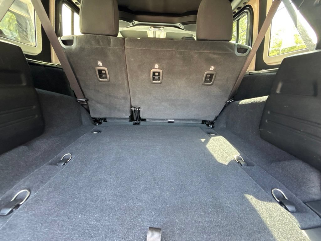 Used 2022 Jeep Wrangler Unlimited Sport AWD/4WD image 22