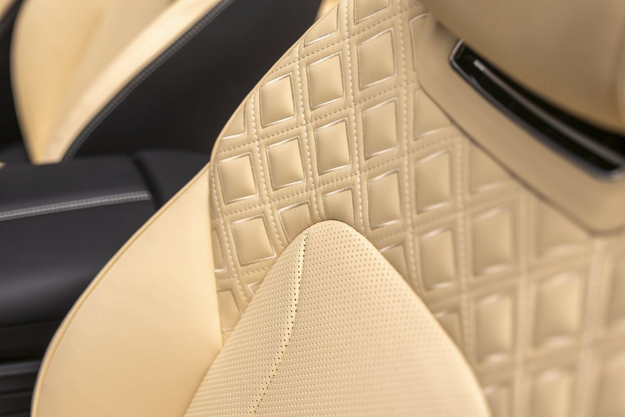 Certified 2024 Bentley Continental GT V8 AWD/4WD image 29