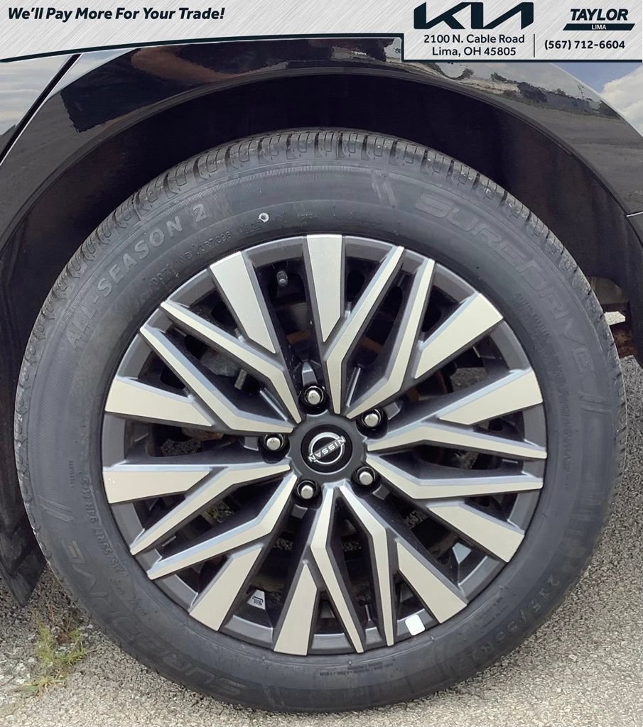 Used 2025 Nissan Altima 2.5 SV FWD image 13