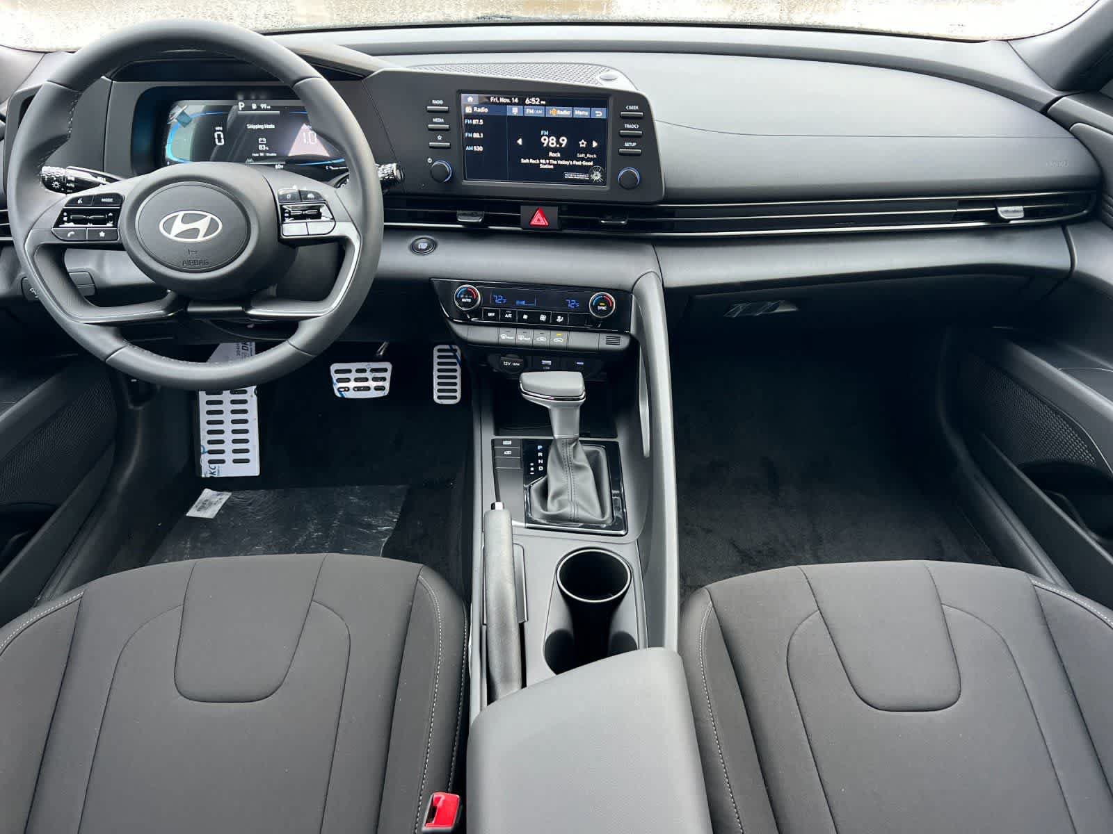 New 2026 Hyundai Elantra Sport FWD image 4