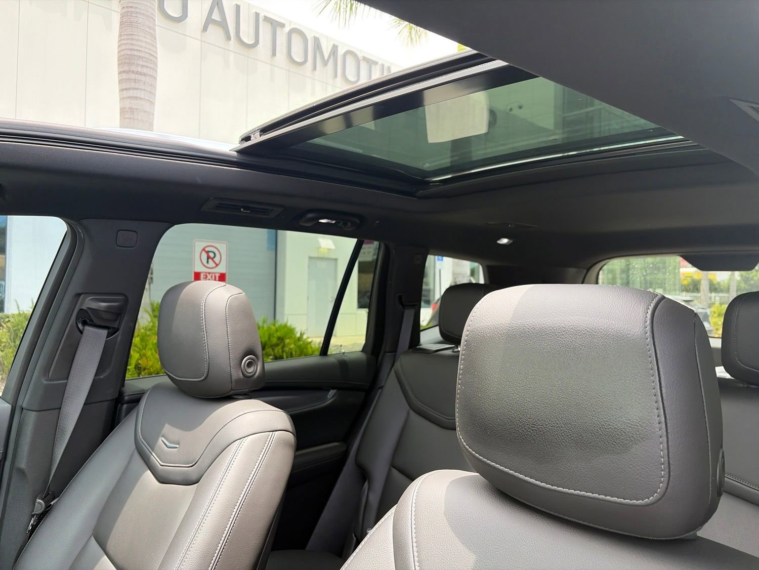 Used 2023 Cadillac XT6 Luxury FWD image 8