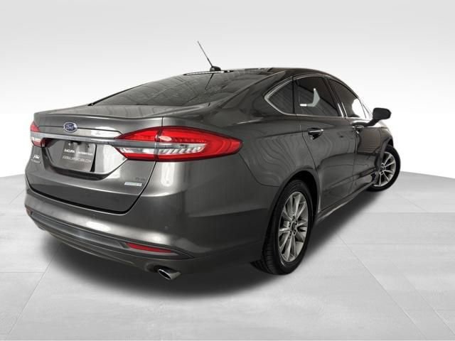 Used 2017 Ford Fusion SE image 7