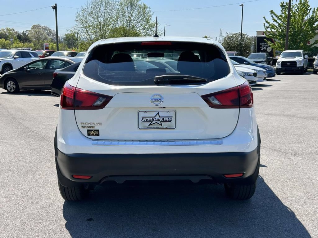 Used 2017 Nissan Rogue Sport S w/ S Appearance Package FWD image 4