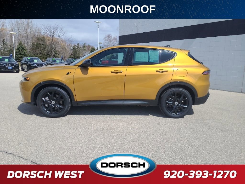 Used 2024 Dodge Hornet R/T Plus w/ R/T Blacktop Package AWD/4WD image 2