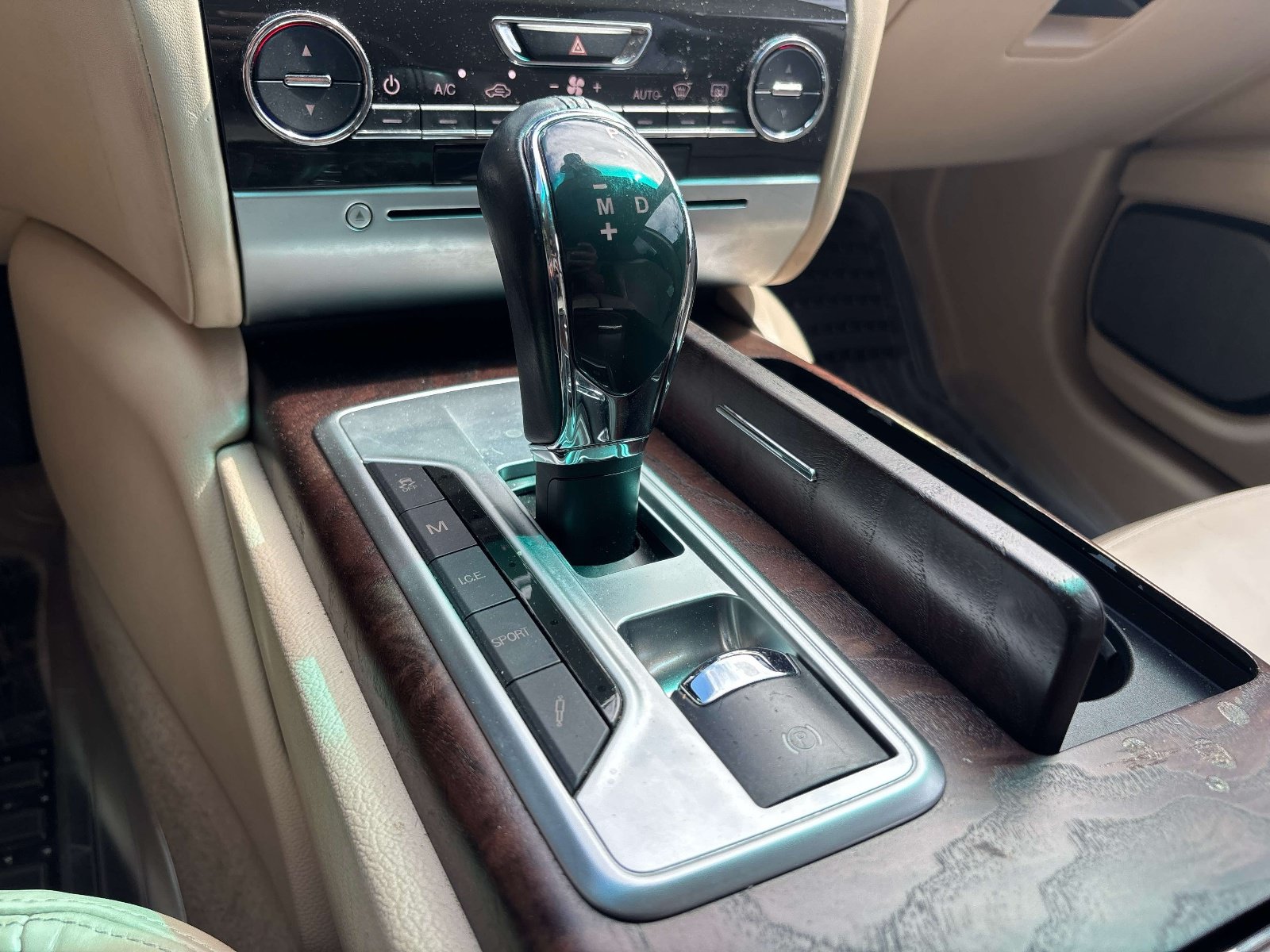 Used 2014 Maserati Quattroporte GTS RWD image 24