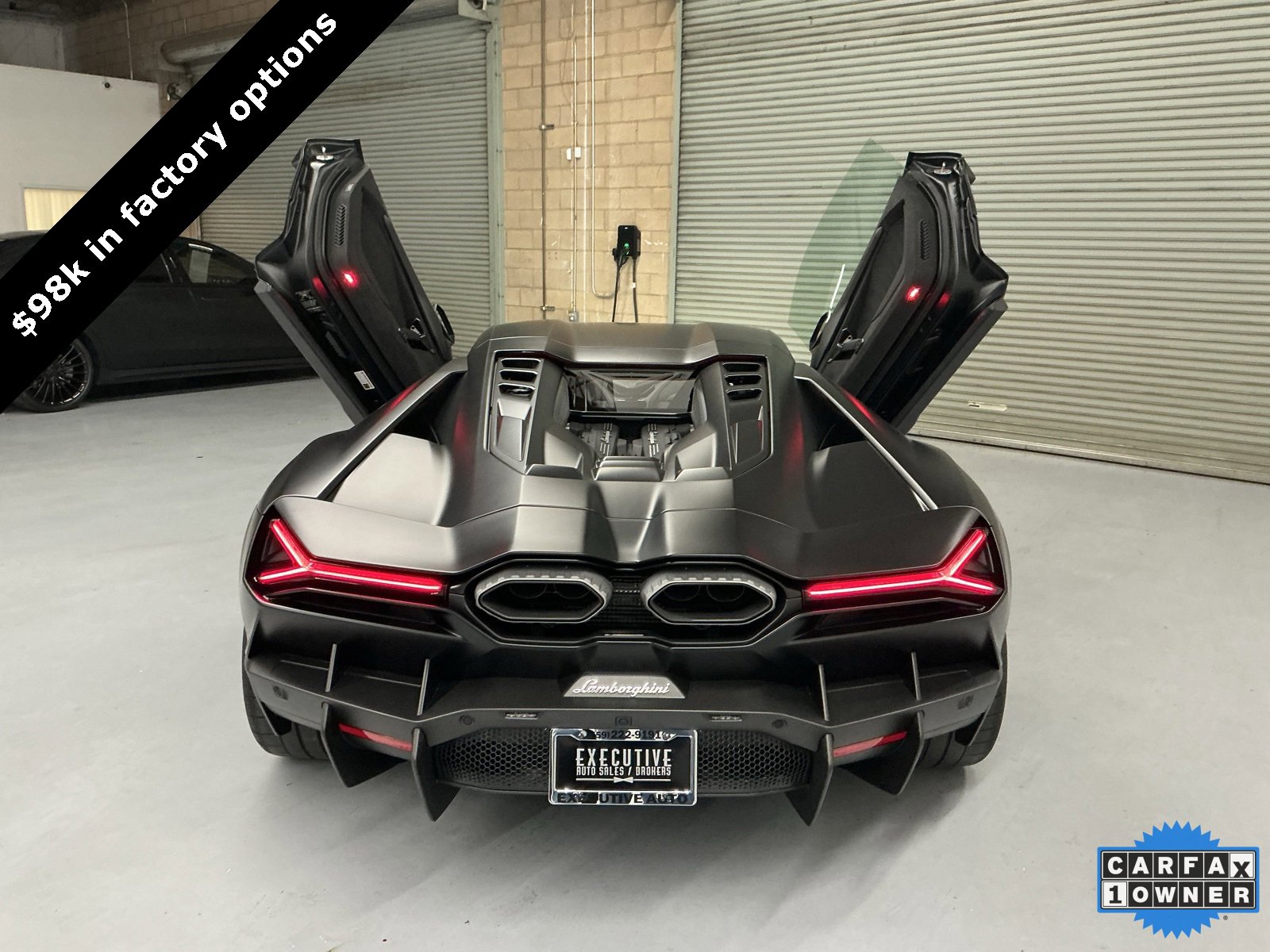 Used 2024 Lamborghini Revuelto image 16