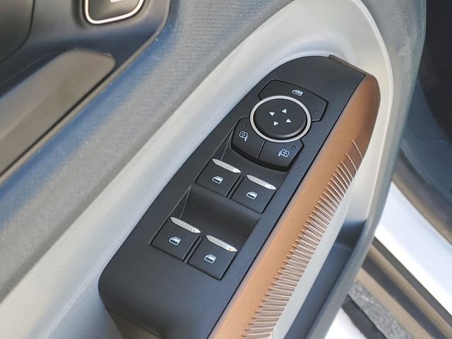 Used 2024 Ford Maverick Lariat image 9