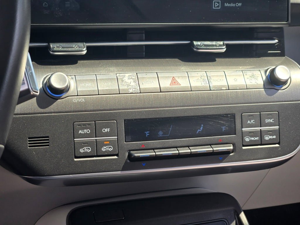 Used 2024 Hyundai Kona SEL w/ Convenience Package AWD/4WD image 25