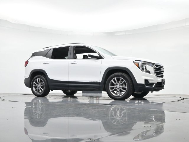 Used 2024 GMC Terrain SLT AWD/4WD image 37