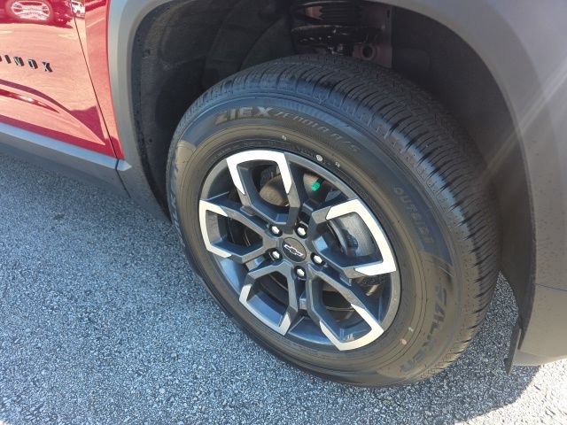 Used 2025 Chevrolet Equinox ACTIV AWD/4WD image 9