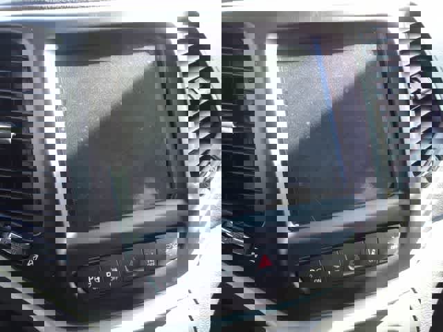 Used 2017 Jeep Cherokee Trailhawk image 14