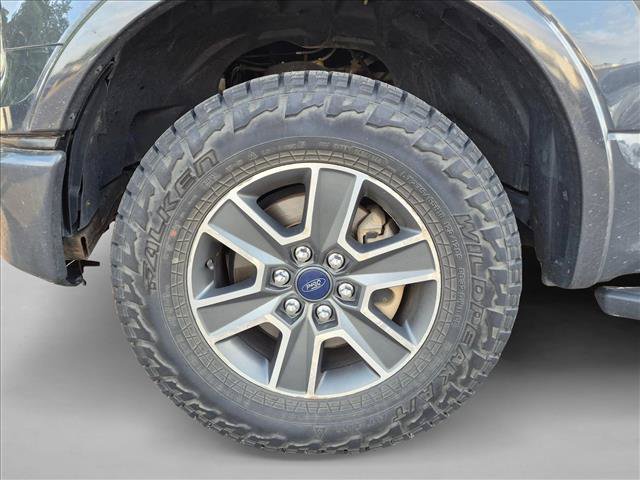Used 2016 Ford F150 XLT w/ Equipment Group 302A Luxury AWD/4WD image 16