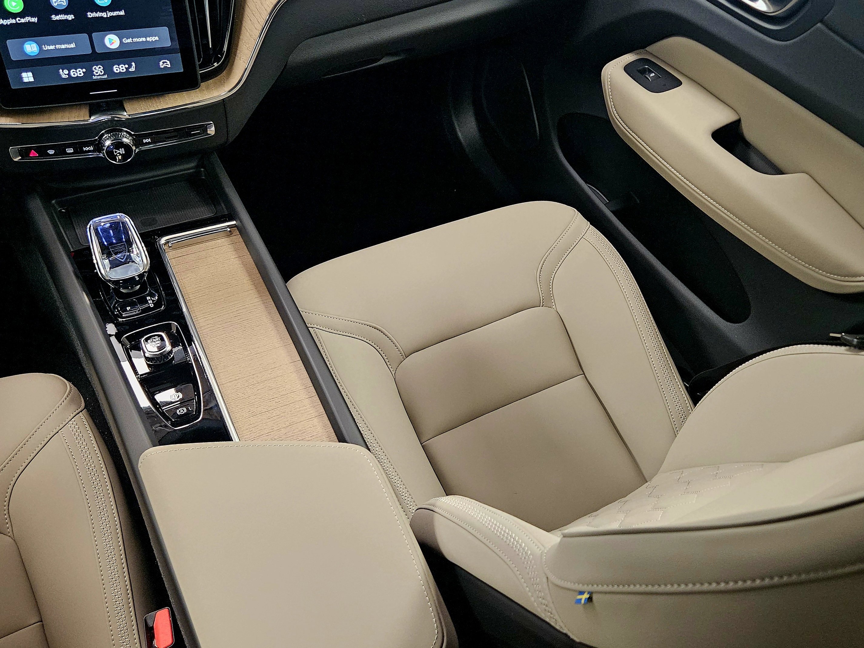 New 2026 Volvo XC60 B5 Core image 17