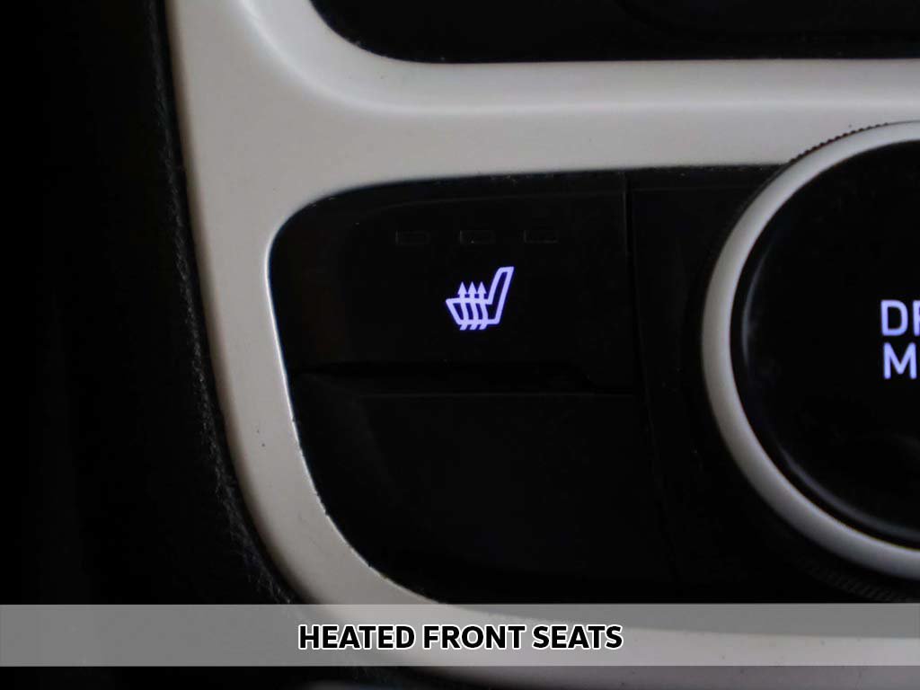 Certified 2024 Hyundai Venue Limited FWD image 6