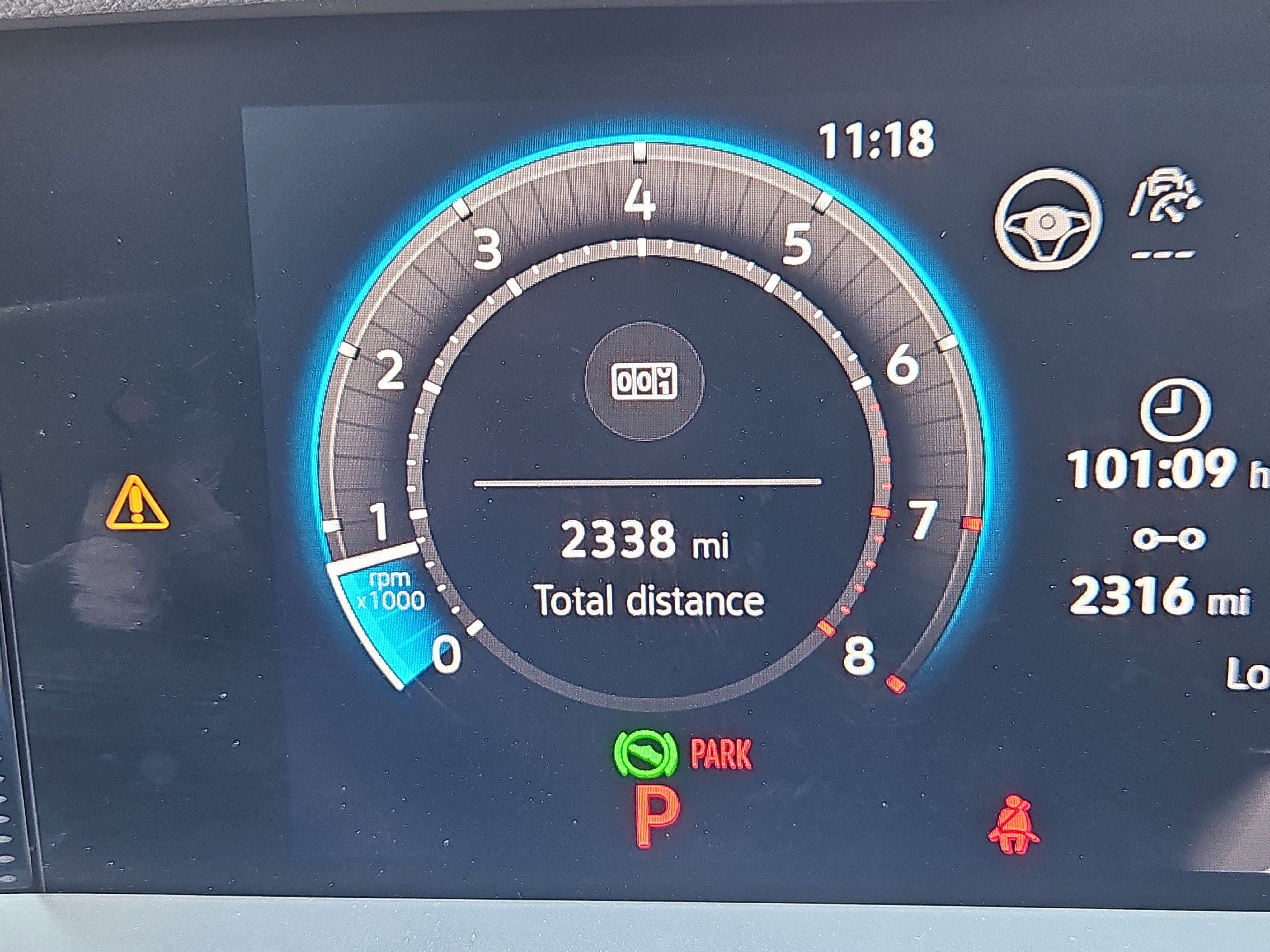 Used 2025 Volkswagen Tiguan SE AWD/4WD image 6