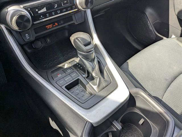 Used 2022 Toyota RAV4 LE FWD image 17