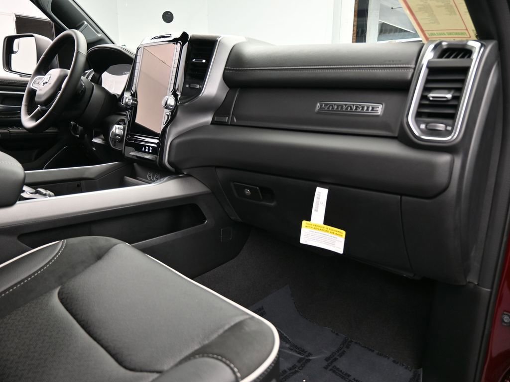 Used 2025 RAM 1500 Laramie image 46