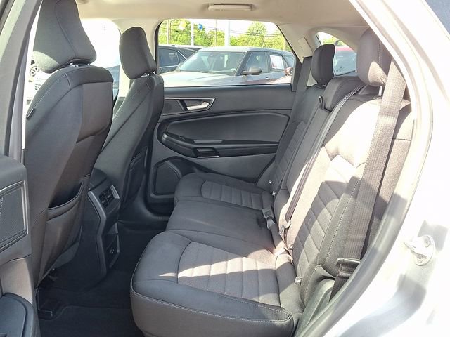 Used 2022 Ford Edge SE image 8