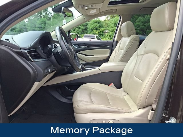Used 2018 Buick Enclave Premium w/ Experience Buick Package AWD/4WD image 2