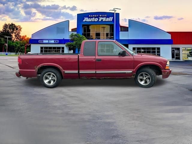 Used 2001 Chevrolet S10 Pickup LS w/ Preferred Equipment Group RWD image 9
