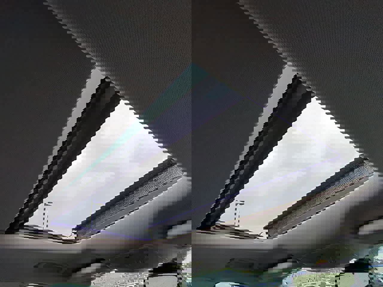 Used 2019 Ford Escape Titanium image 21