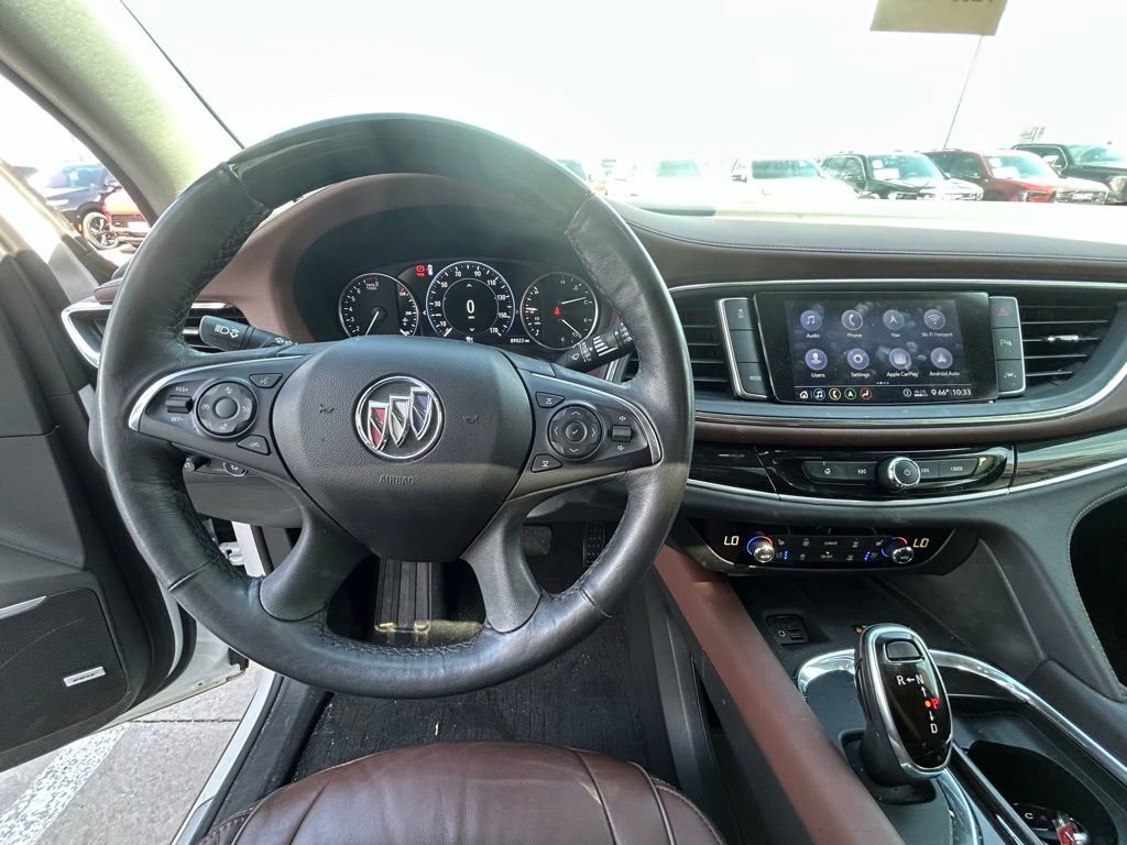 Used 2021 Buick Enclave Avenir w/ Avenir Technology Package FWD image 9