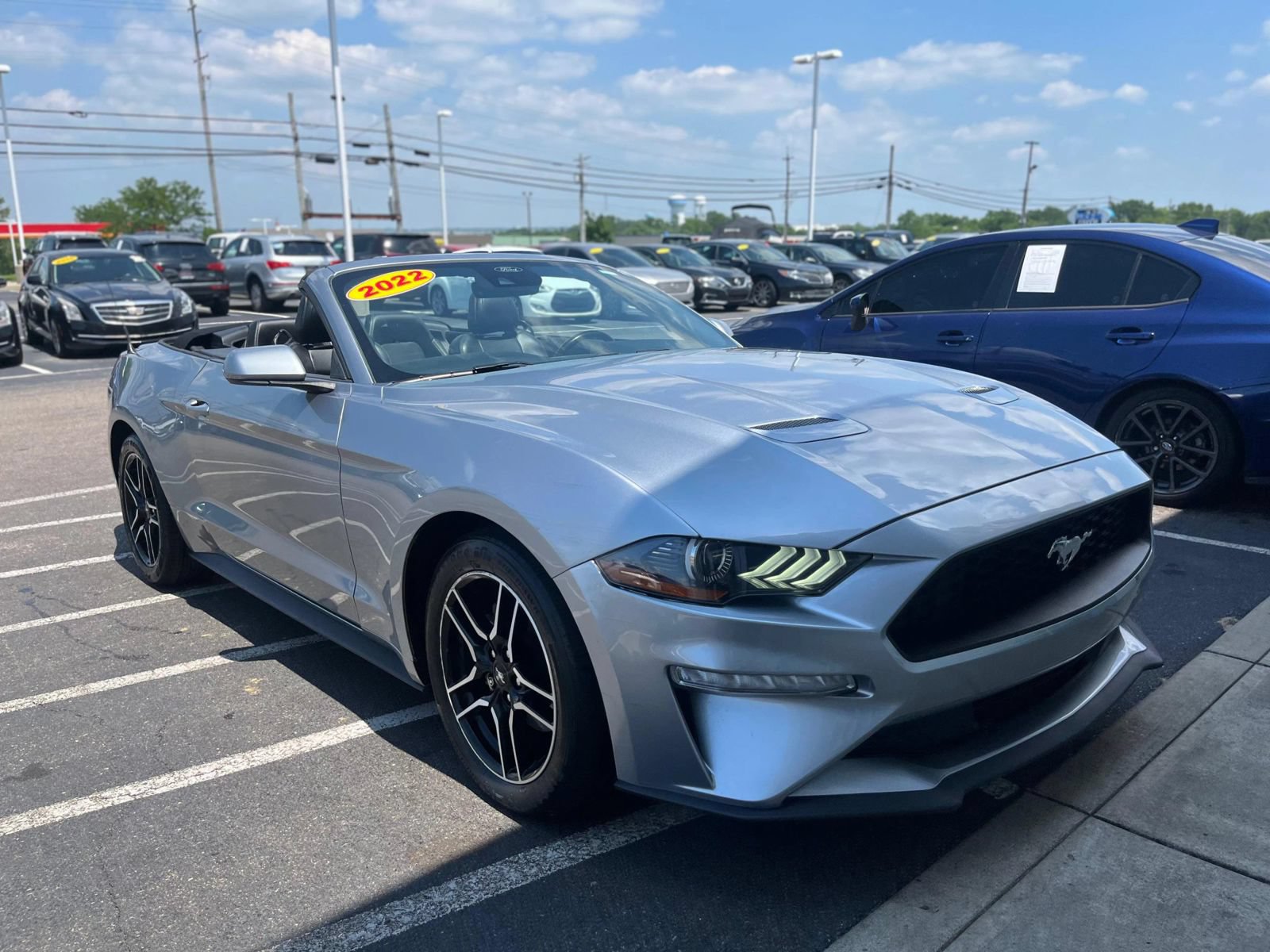 Used 2022 Ford Mustang Premium RWD image 17