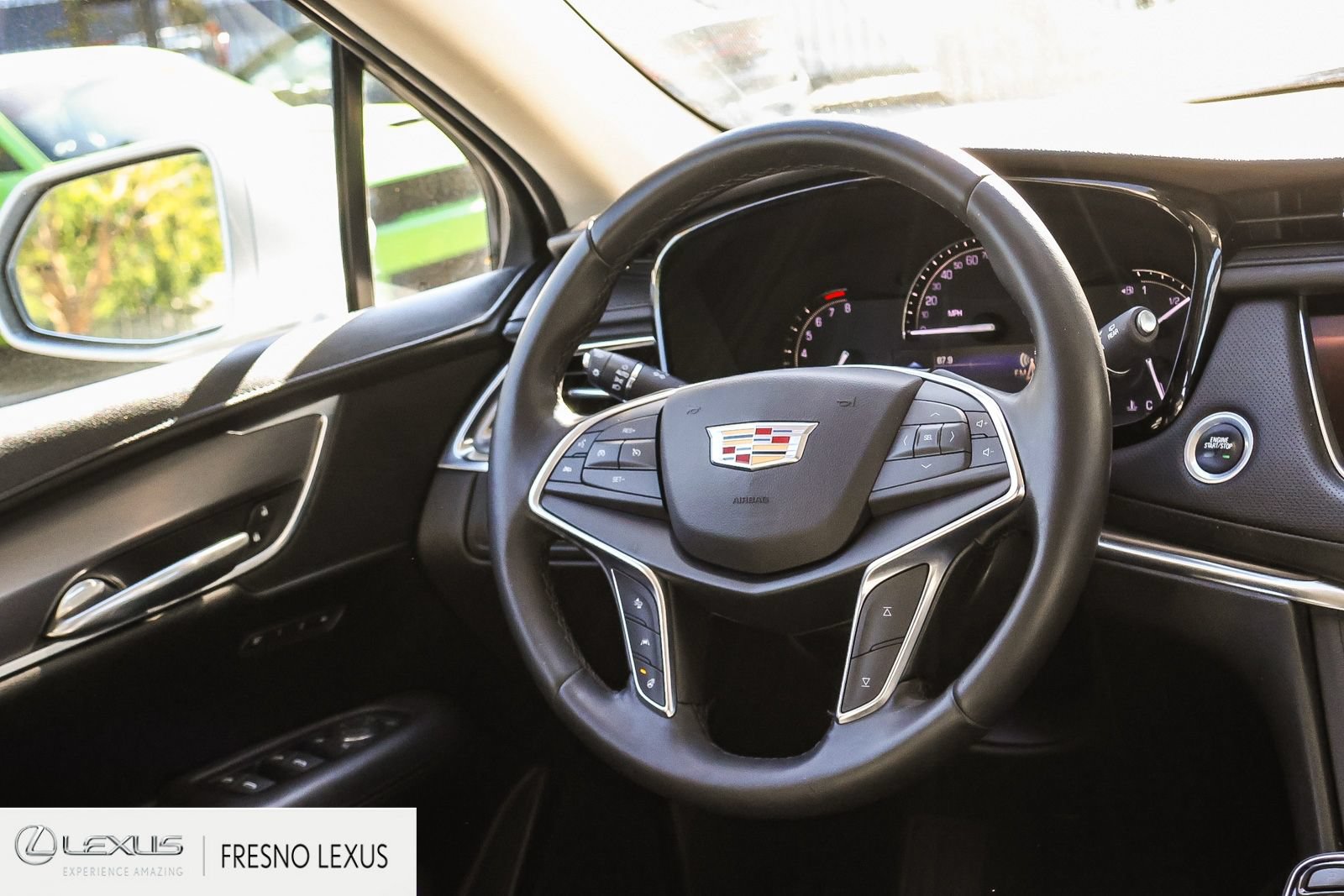 Used 2018 Cadillac XT5 Premium Luxury FWD image 18