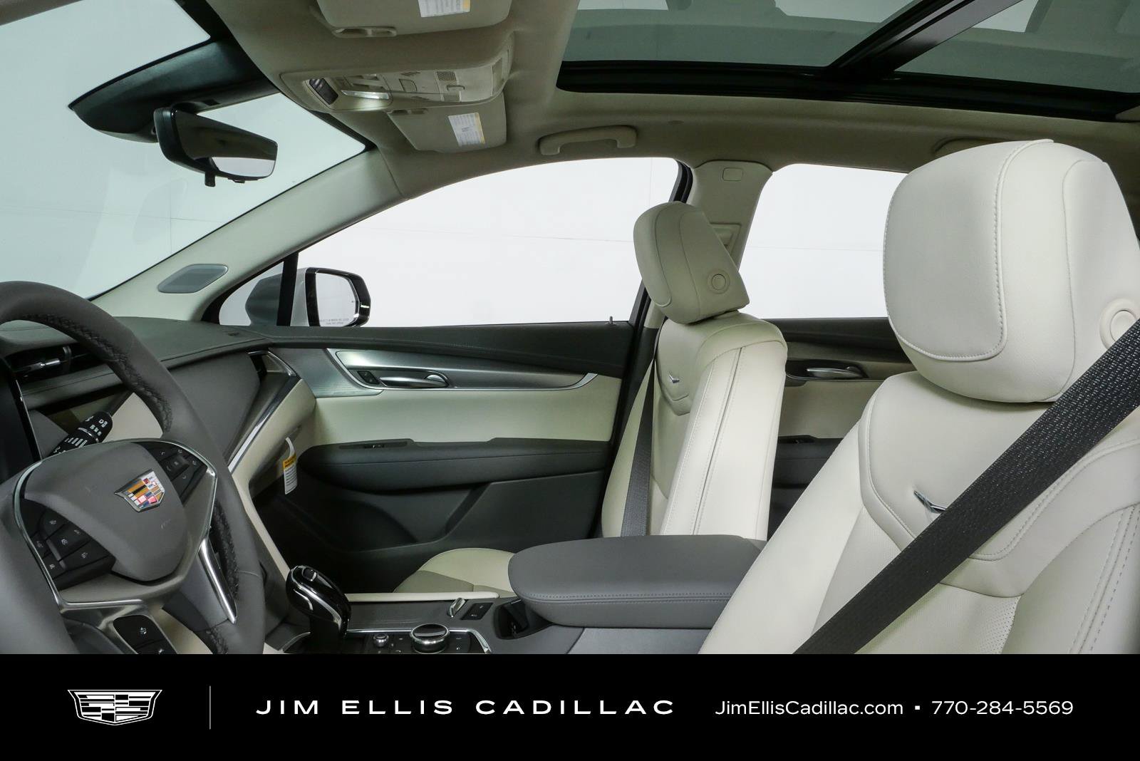 New 2026 Cadillac XT5 Premium Luxury w/ Driver Assist Package FWD image 5