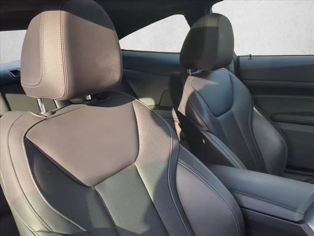 Used 2022 BMW M440i Coupe w/ Premium Package image 13