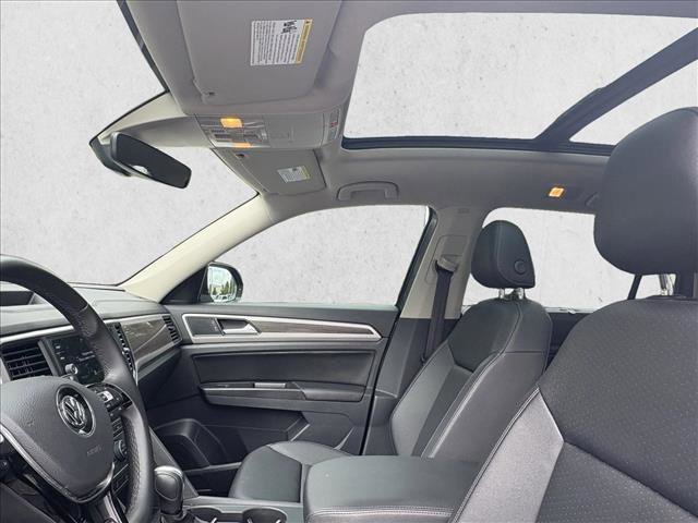 Used 2020 Volkswagen Atlas SE w/ Panoramic Sunroof Package image 11