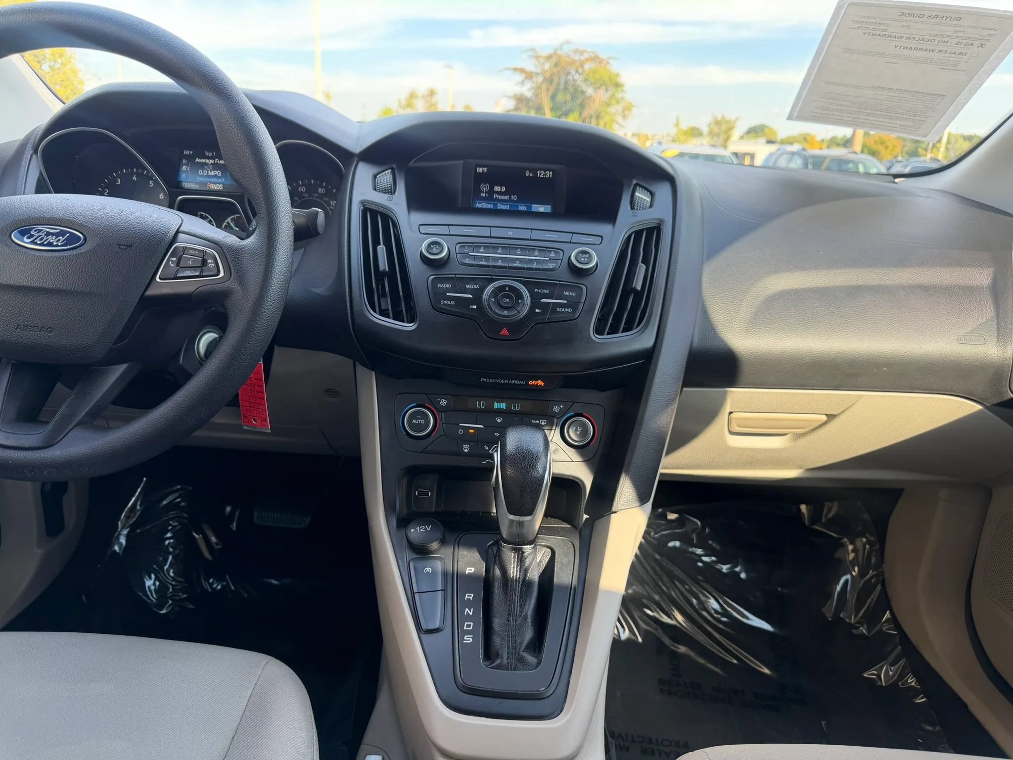 Used 2018 Ford Focus SE FWD image 25