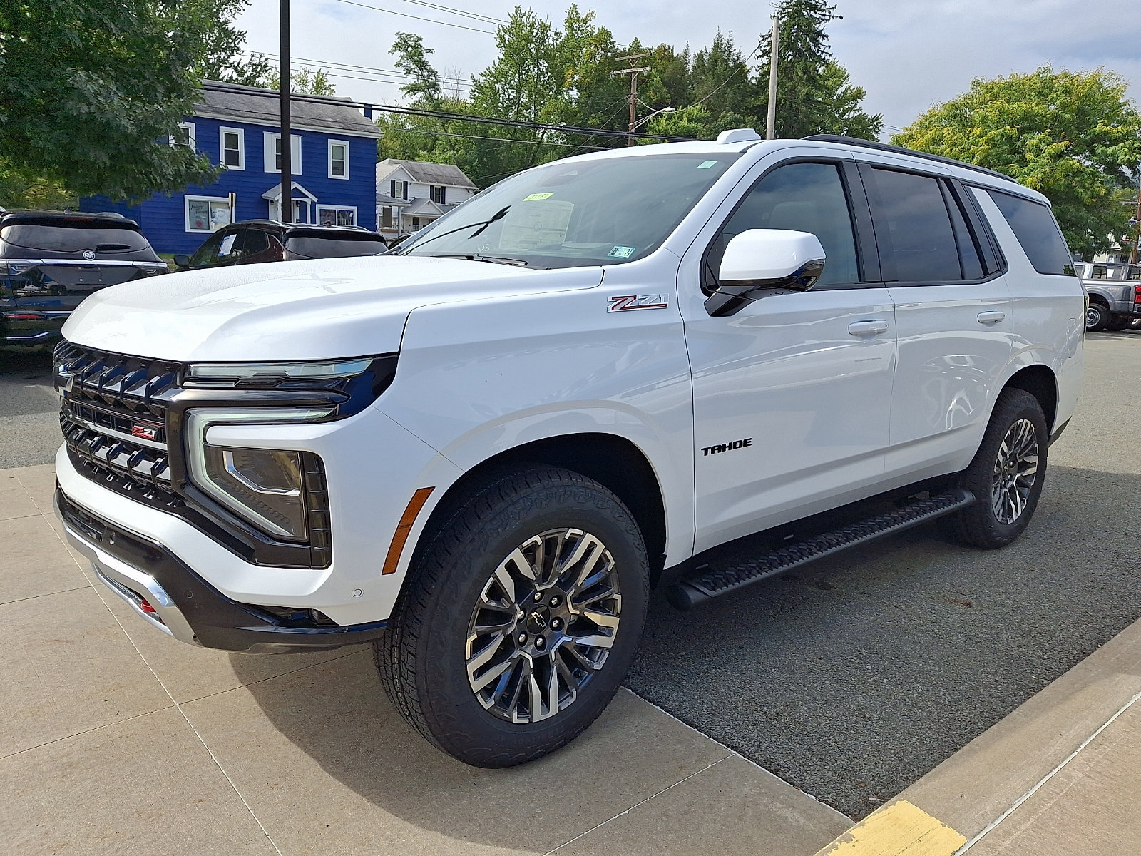 New 2026 Chevrolet Tahoe Z71 w/ Z71 Off-Road Package AWD/4WD image 3