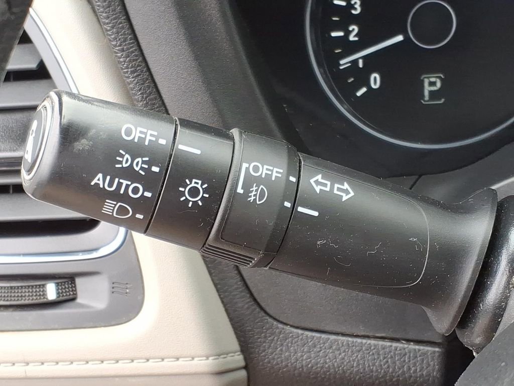 Used 2018 Honda HR-V EX-L image 25